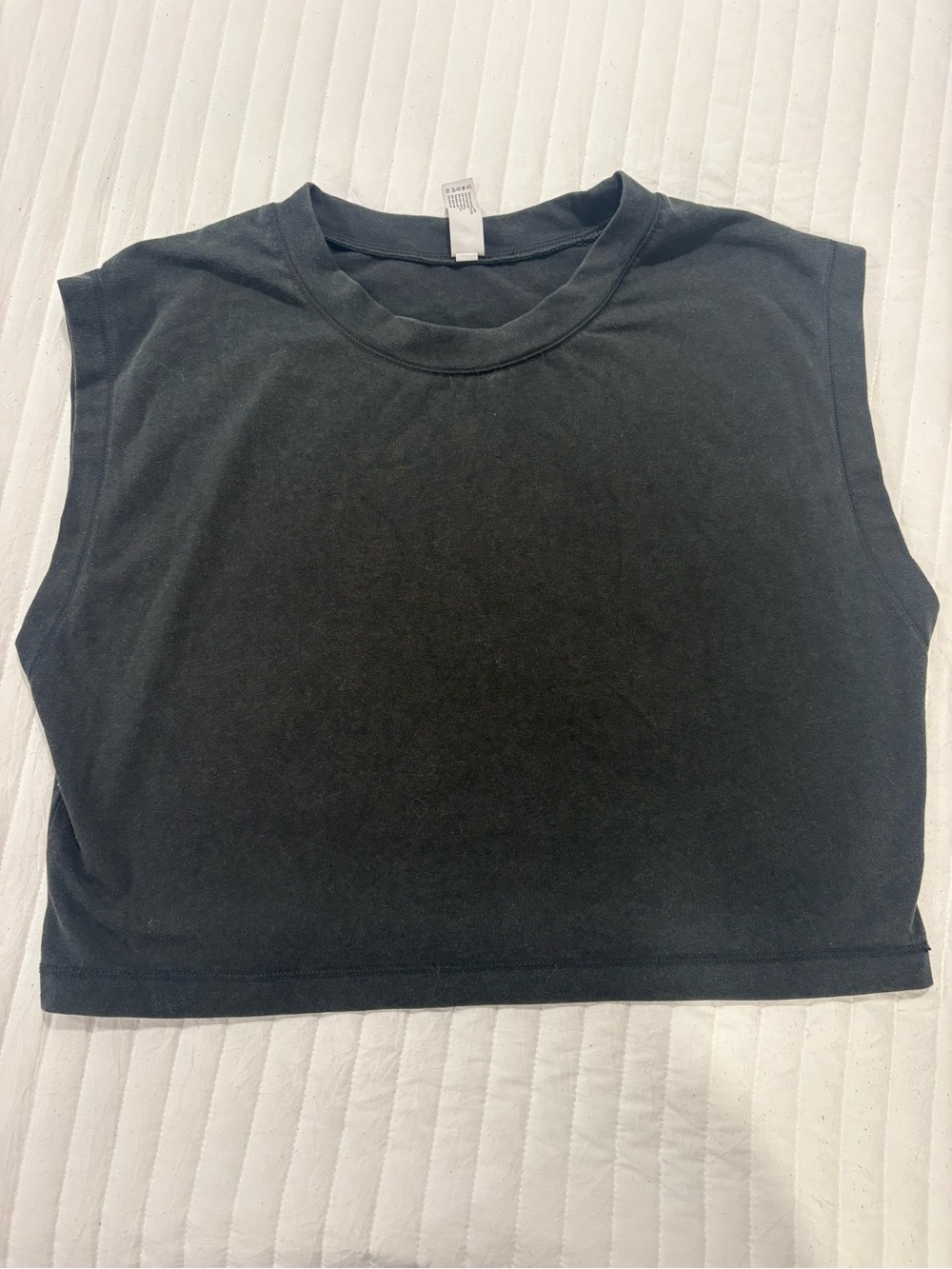 Women's Black Sleeveless Crop Tank Top